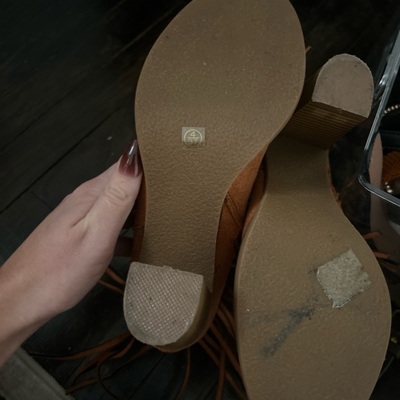 Guess Tan Lace Up Boots with Gold Accents - Picture 5 of 5